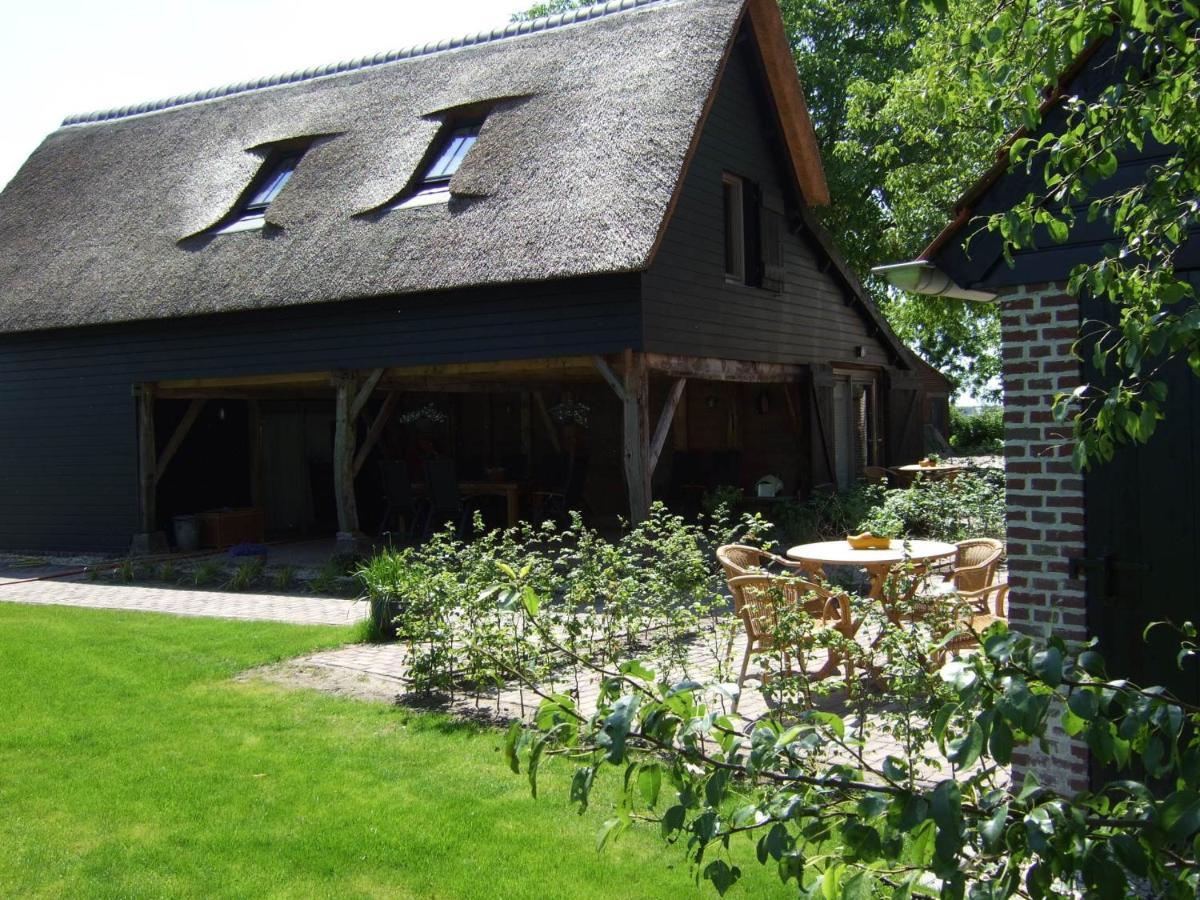 Bed & Breakfast Erfgoed & Logies Den Heijkant 3*